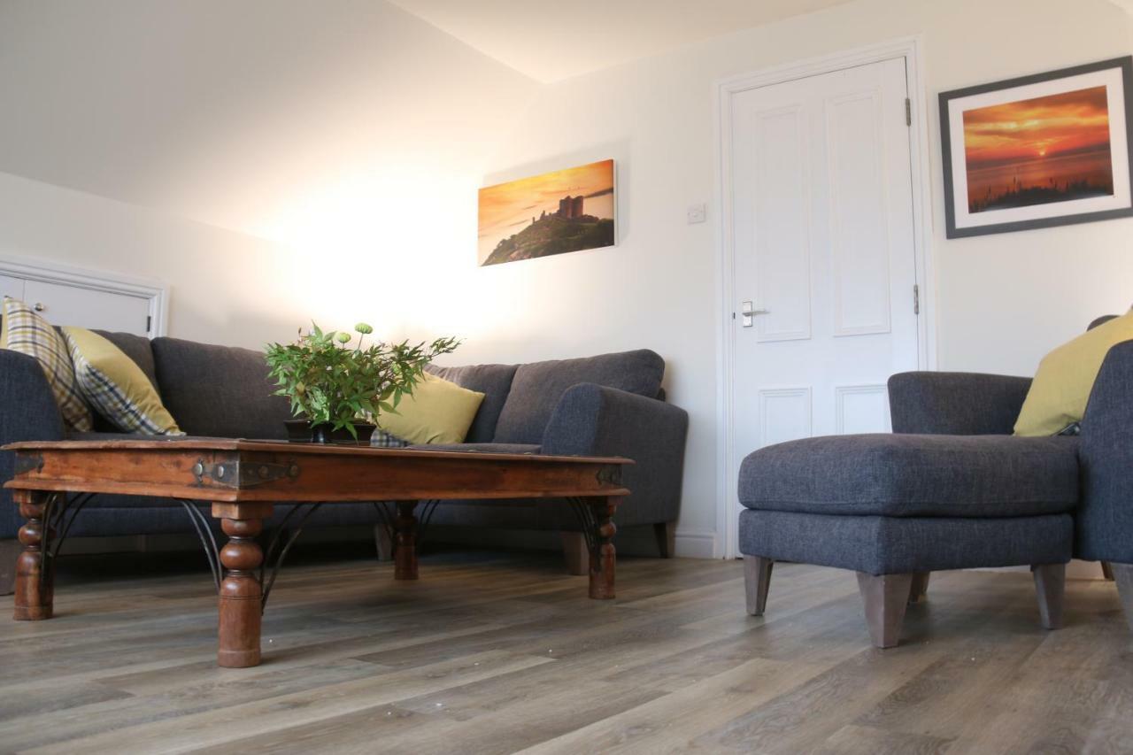 The Iris Apartment Criccieth Exterior photo